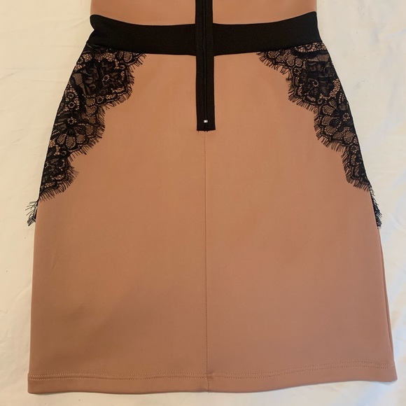 Dusty Rose Dress with Black Lace Detail - Picture 4 of 4